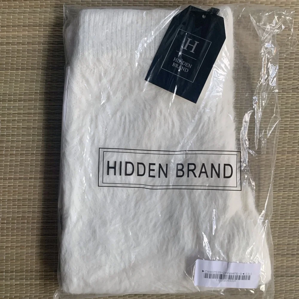 Hidden Brand Fluffy Shorts Women Color White Size M